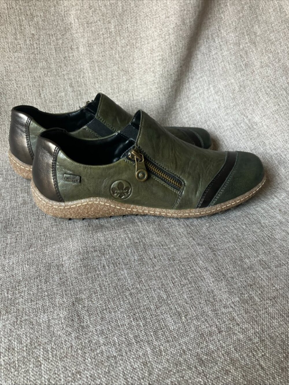Rieker Liv Women's Leather Slip On Olive Sz US8.5 / EU39, Excellent Condition - Picture 3 of 10